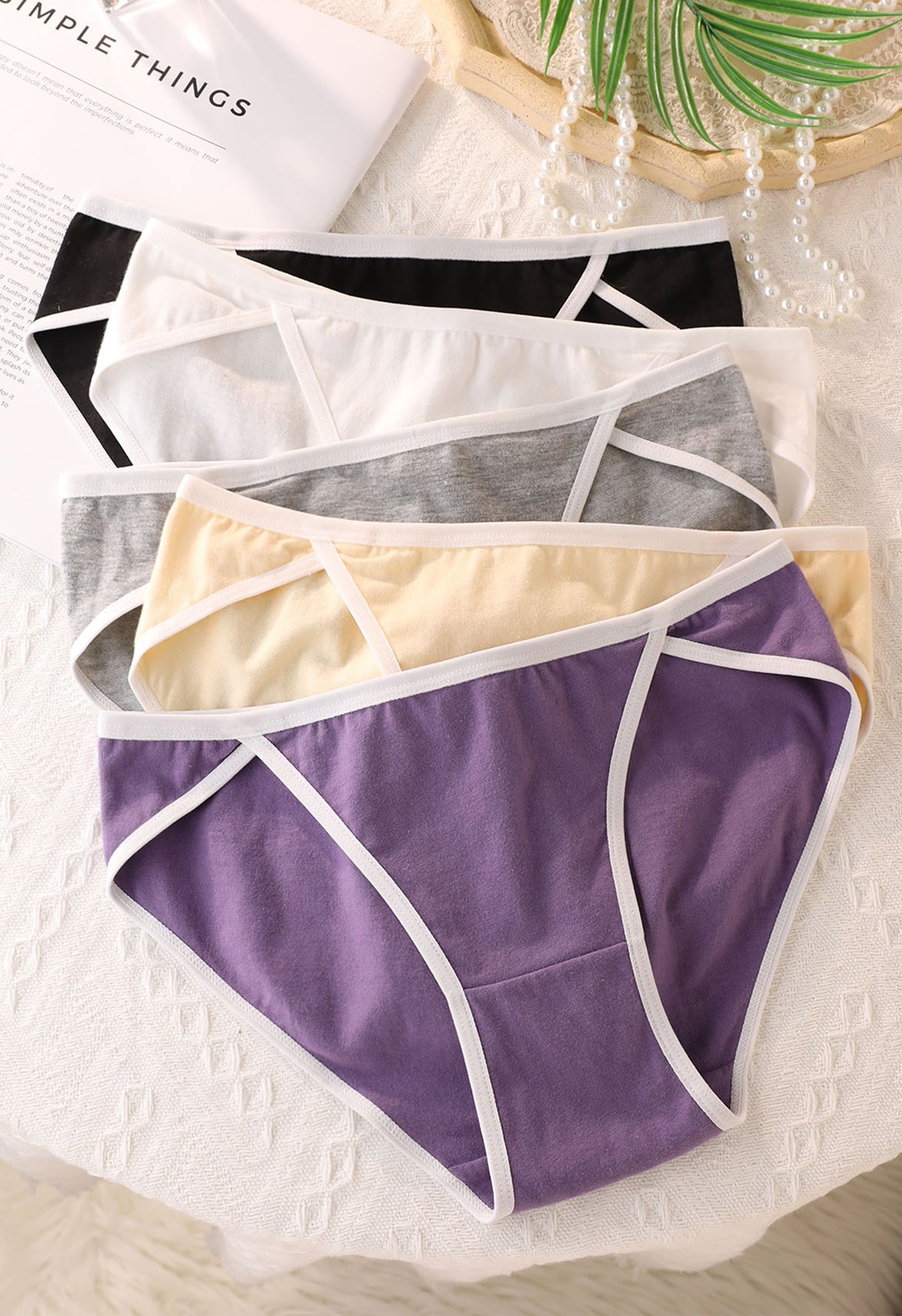 Paket 5 Celana Dalam Low Waist Wanita / Panties Katun Alami Lembut, Desain Segitiga Nyaman untuk Sehari-hari & Olahraga